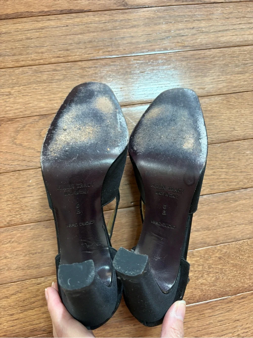Ellen Tracy Black satin Heels made in Italy size 6